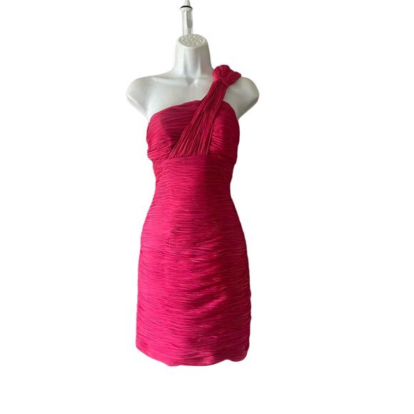 New Phoebe Couture One Shoulder‎ Dress - Picture 5 of 9